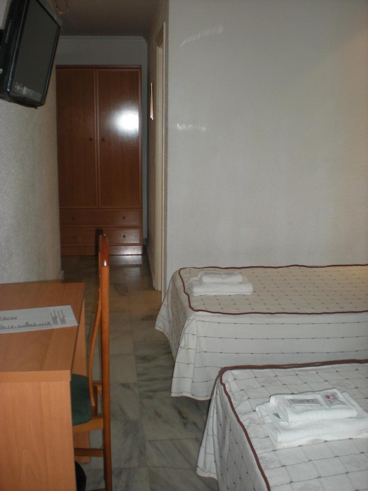 Hotel New Sanz Torremolinos Buitenkant foto